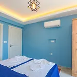 Soeguet 4 - 4 Bedroom With Jacuzzi In Fethiye